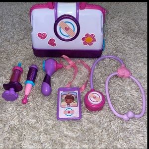 Doc McStuffins doctors kit